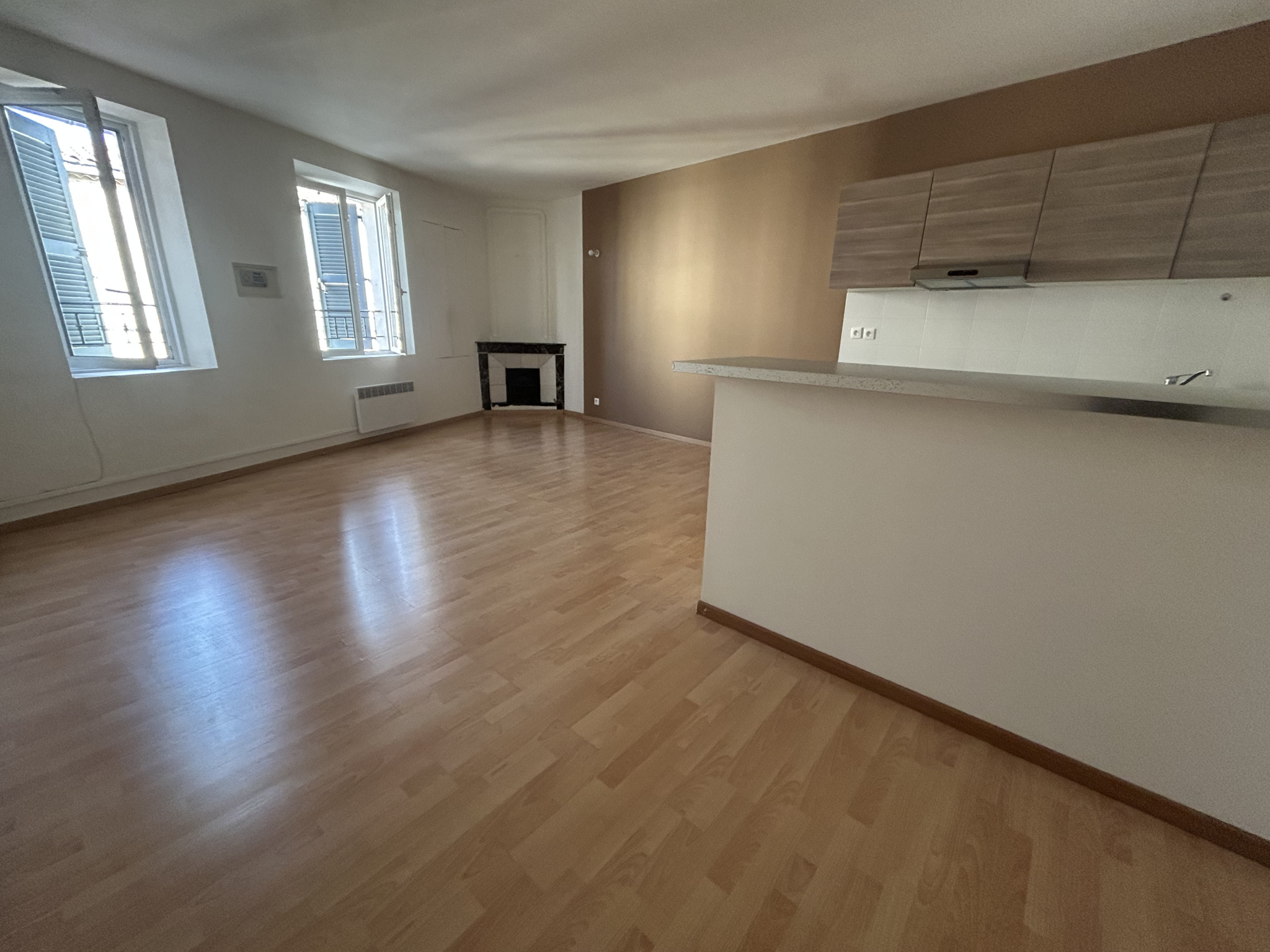 Appartement T5 100m2 Centre-Ville de Nîmes