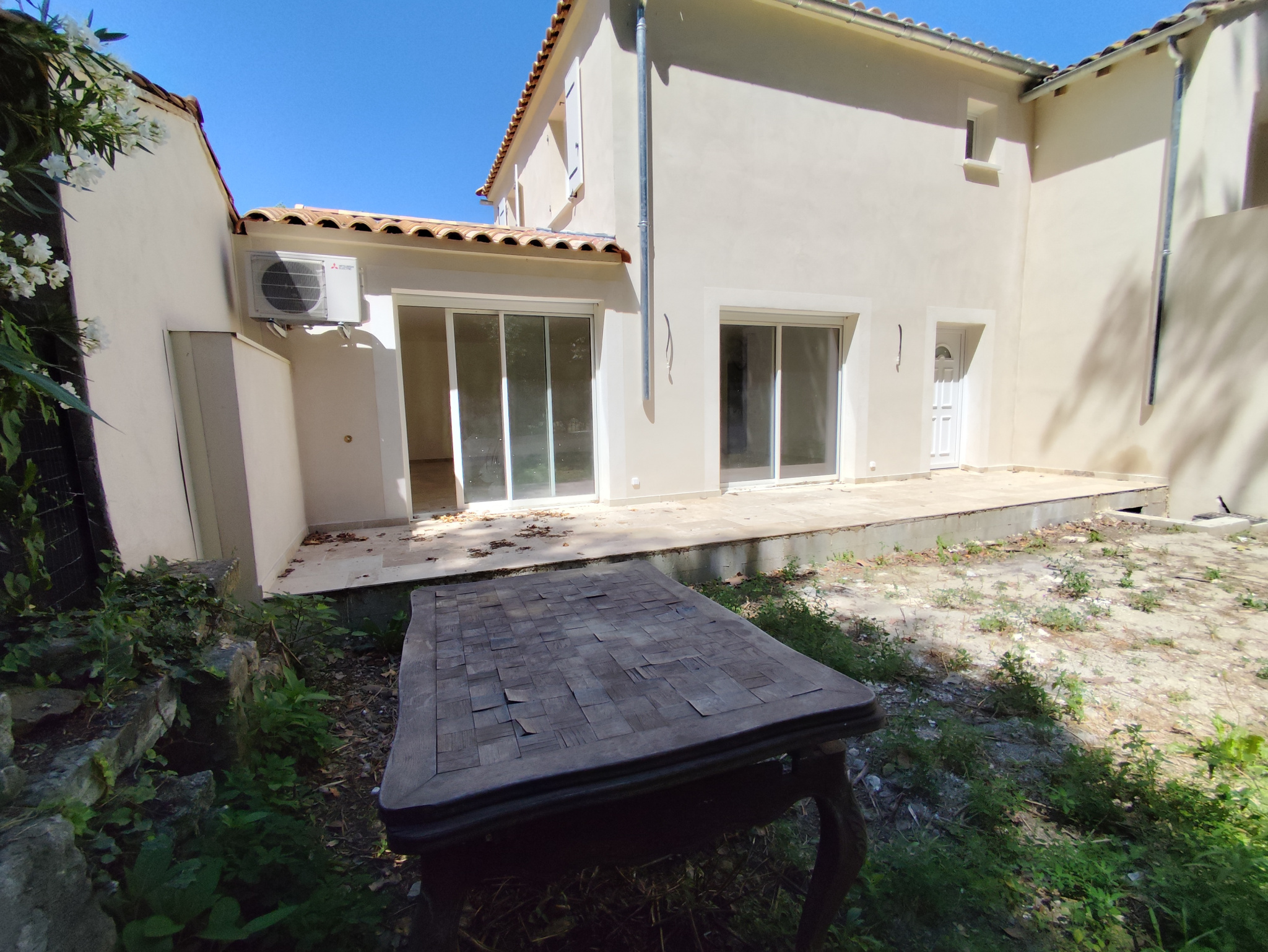 JONQUIERES SAINT VINCENT TYPE 4 DE 128M2 AVEC JARDIN PARKING